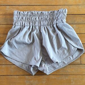 EUC High-Waist Ruched Waistband Women’s Shorts - Light Gray